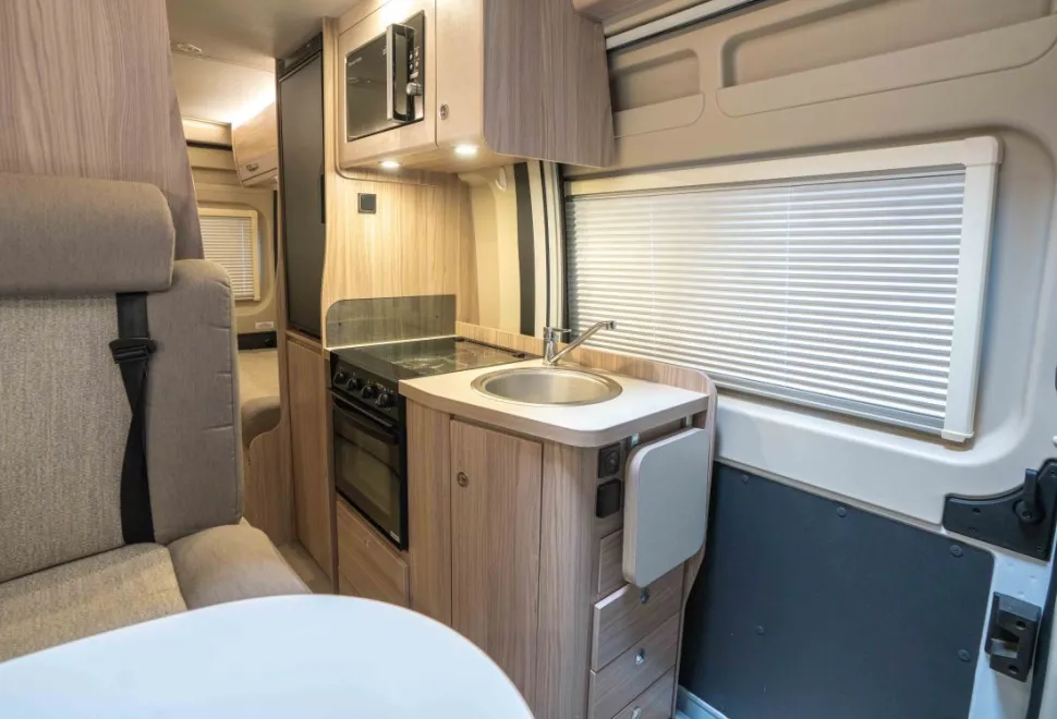 Elddis Evolution CV80 140BHP 2022
