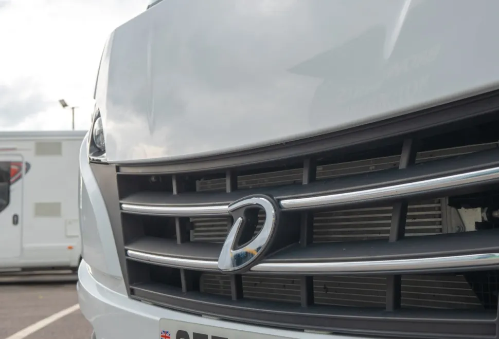 Dethleffs Trend i7057EB 180BHP Auto 2025