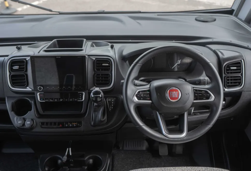 Dethleffs Trend i7057EB 180BHP Auto 2025