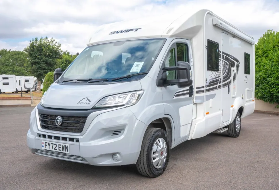 Swift Edge 464 120BHP 2022