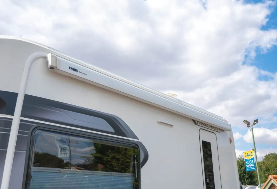 Autotrail Tracker EKS 140BHP 2021