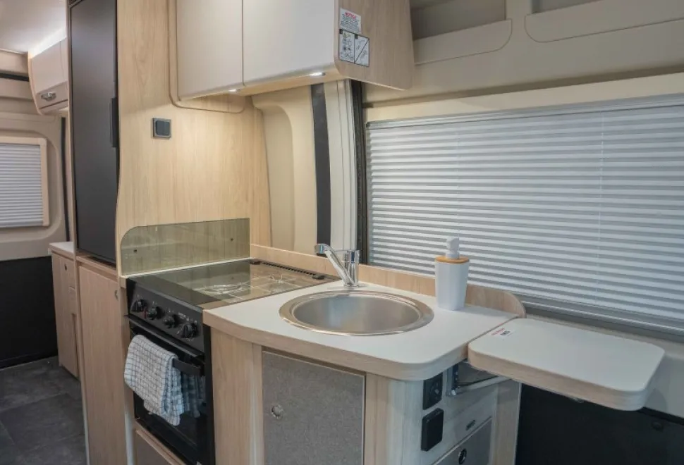 Elddis Evolution CV60 140BHP Auto 2026