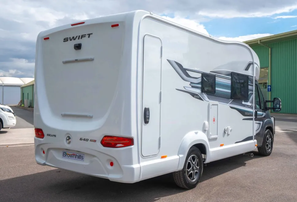 Swift Escape 640 140BHP Auto 2026