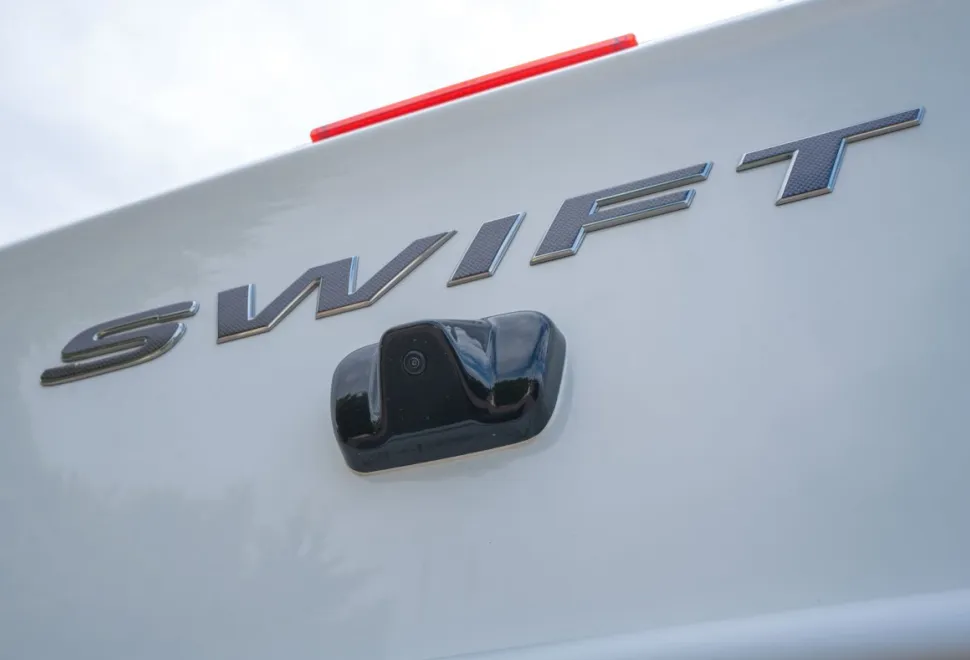 Swift Escape 640 140BHP Auto 2026
