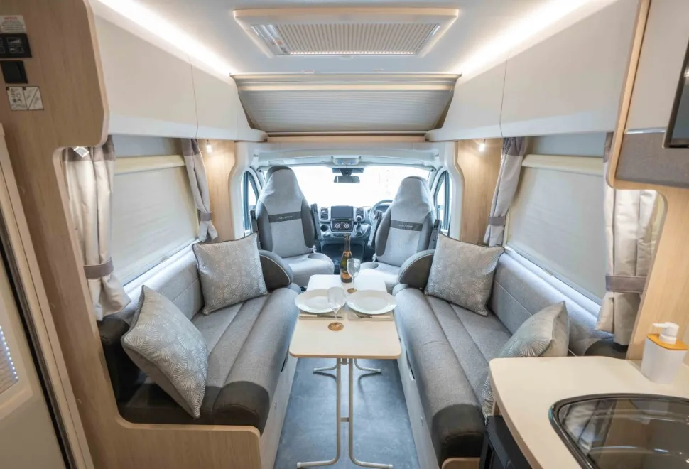 Elddis Evolution 105 140BHP Auto 2026