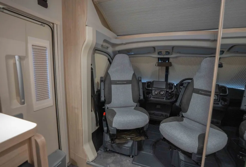 Elddis Evolution 120 140BHP 2026