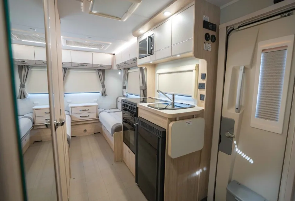 Elddis Evolution 120 140BHP Auto 2025