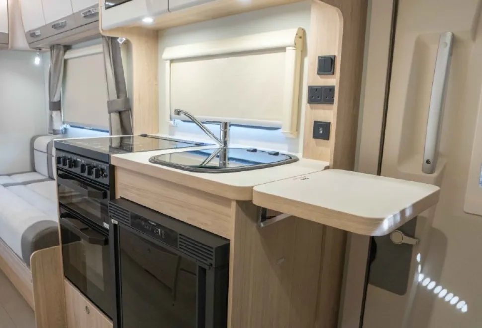 Elddis Evolution 120 140BHP Auto 2025