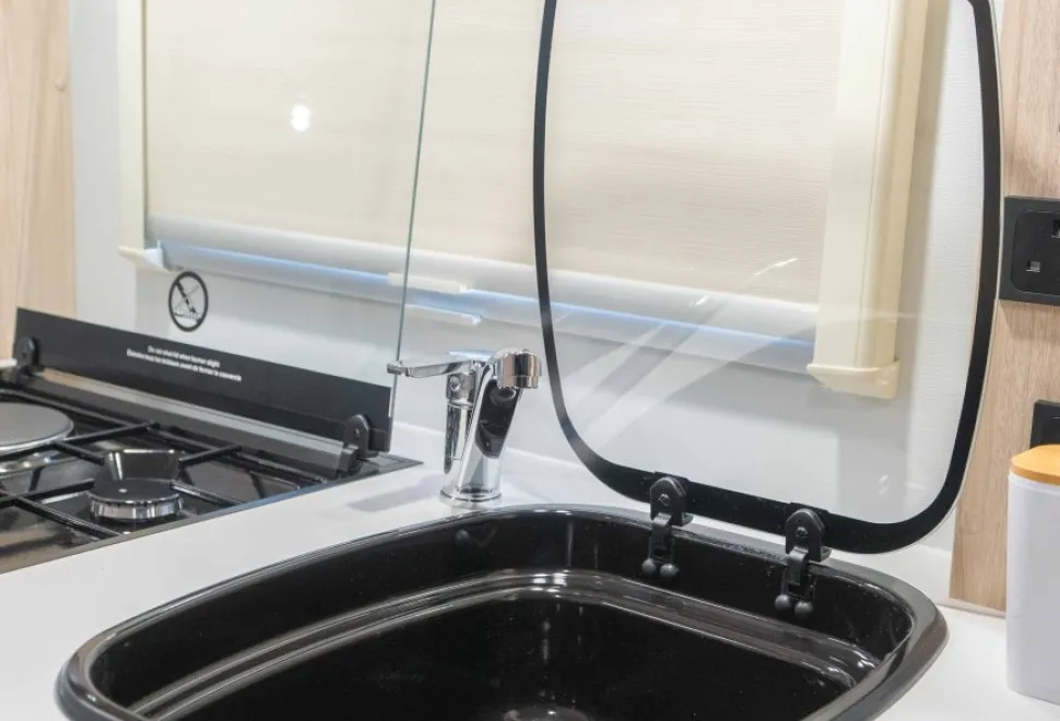 Elddis Evolution 120 140BHP Auto 2026