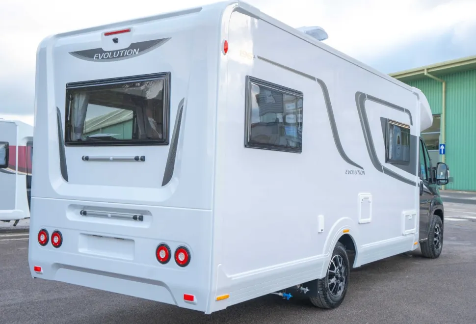 Elddis Evolution 196+ 140BHP 2026