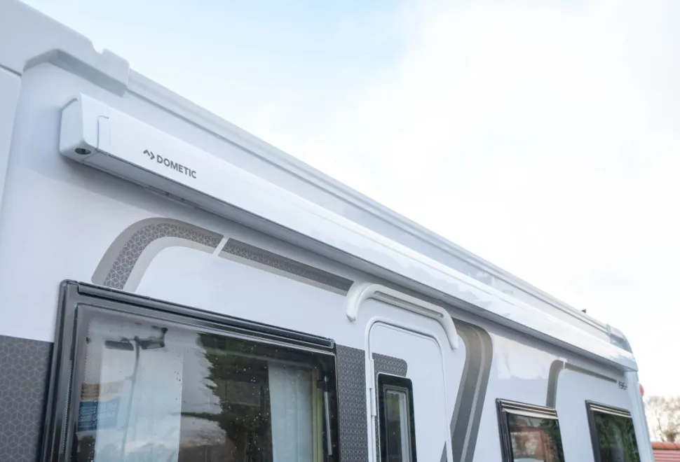 Elddis Evolution 196+ 140BHP Auto 2026