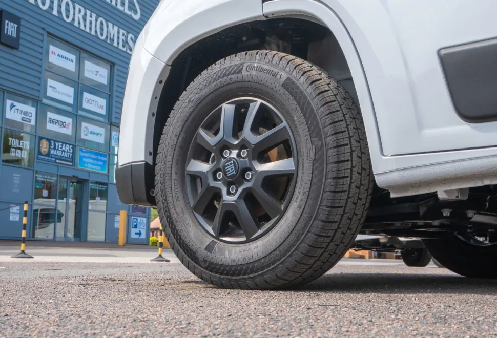 Autotrail Expedition 67 140BHP 2026