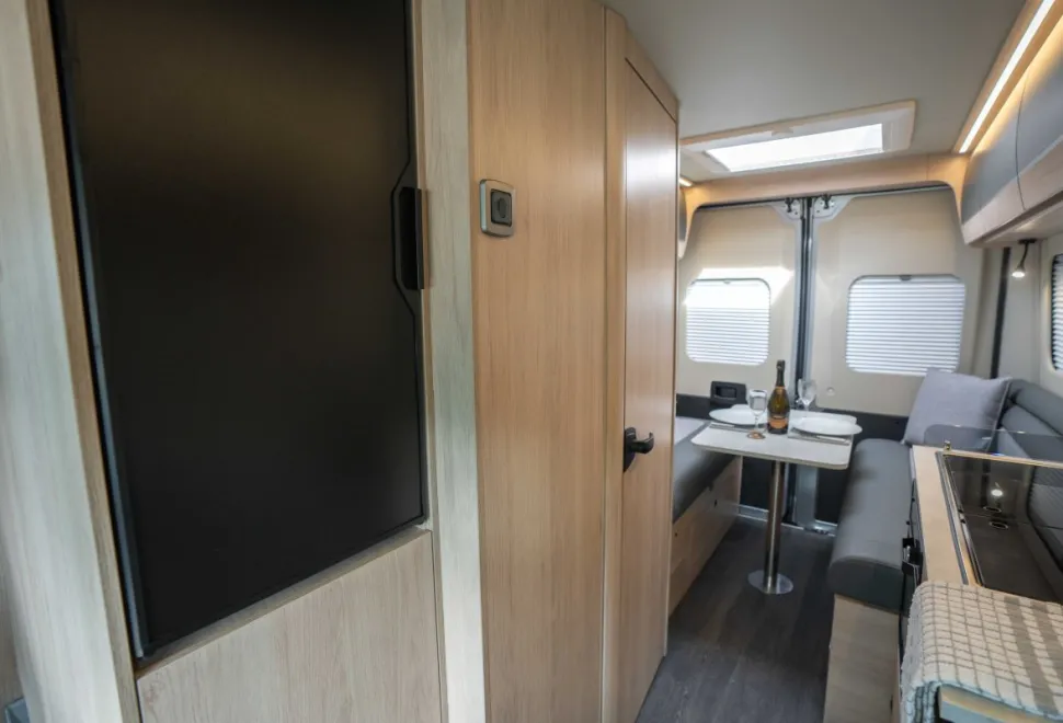 Autotrail Expedition 54 140BHP Auto 2026