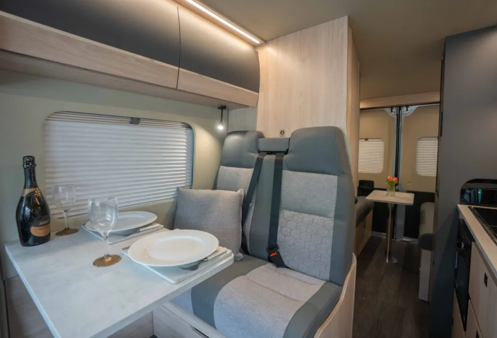 Autotrail Expedition 67 140BHP Auto 2026
