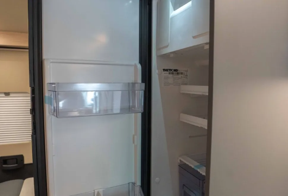 Autotrail Expedition 67 140BHP Auto 2026