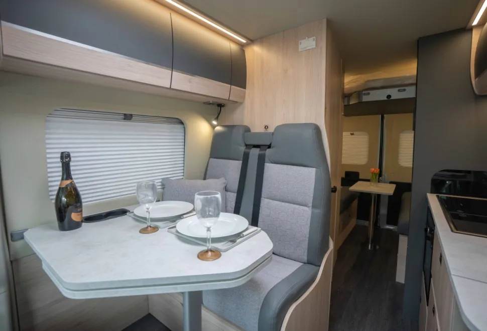 Autotrail Expedition 67 Flex 140BHP 2026