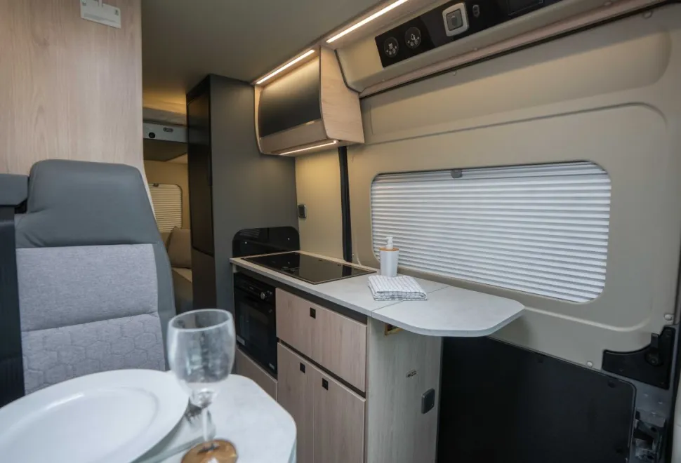 Autotrail Expedition 67 Flex 140BHP 2026