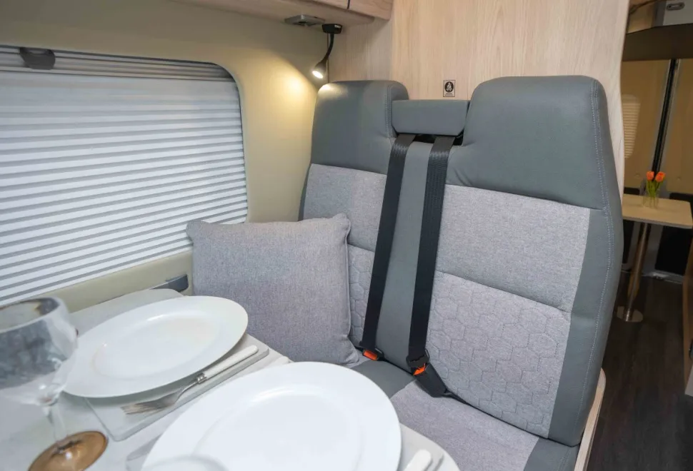 Autotrail Expedition 67 Flex 140BHP 2026
