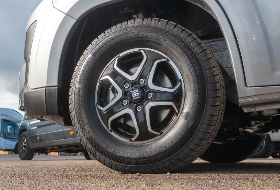 Autotrail Expedition 68 140BHP Auto 2026