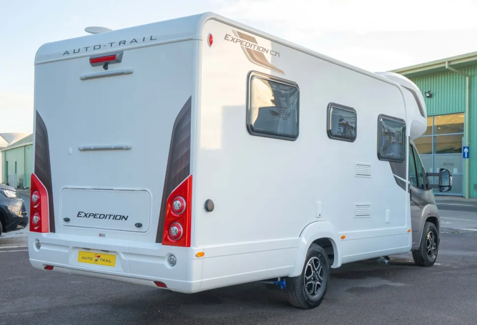 Autotrail Expedition C71 140BHP Auto 2026
