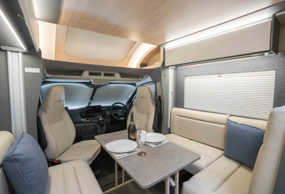 Autotrail F-Line F62 130BHP 2026