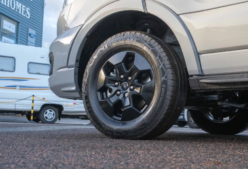 Autotrail F-Line F62 130BHP 2026