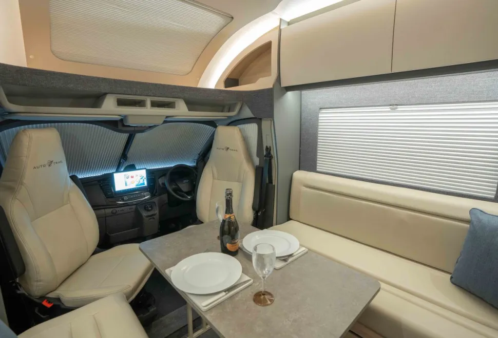 Autotrail F-Line F70 165BHP Auto 2026