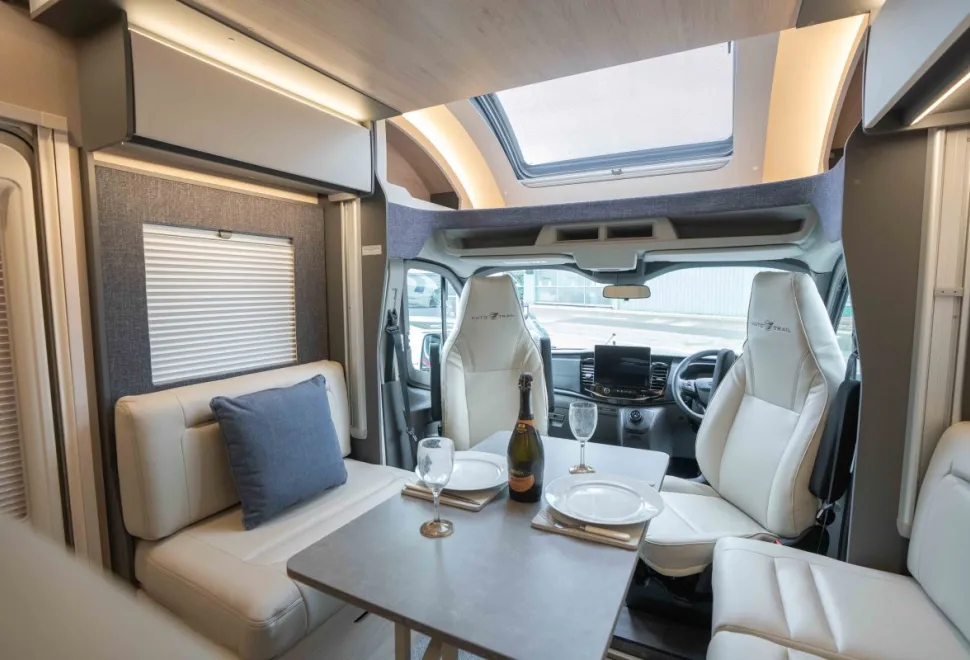 Autotrail F-Line F70 165BHP Auto 2026