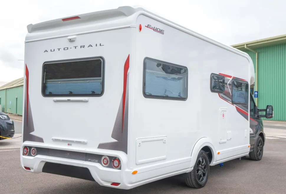 Autotrail F-Line F72 165BHP Auto 2026