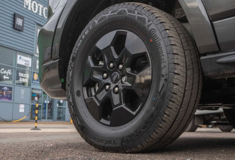 Autotrail F-Line F72 165BHP Auto 2026