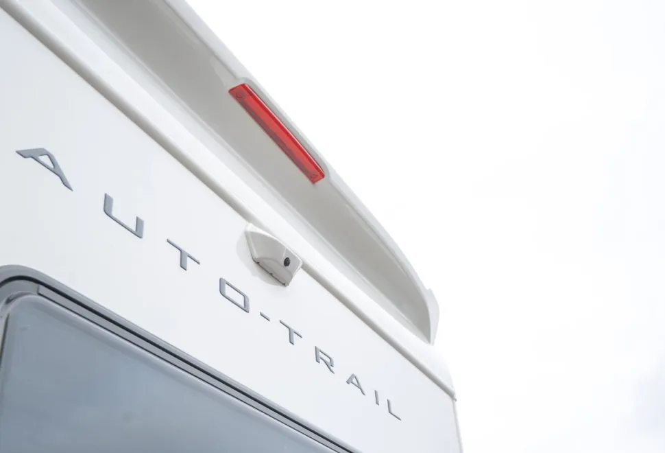 Autotrail F-Line F72 165BHP Auto 2026