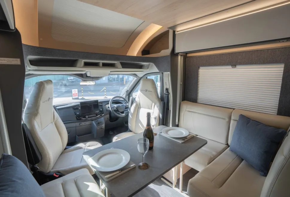Autotrail F-Line F74 165BHP Auto 2026