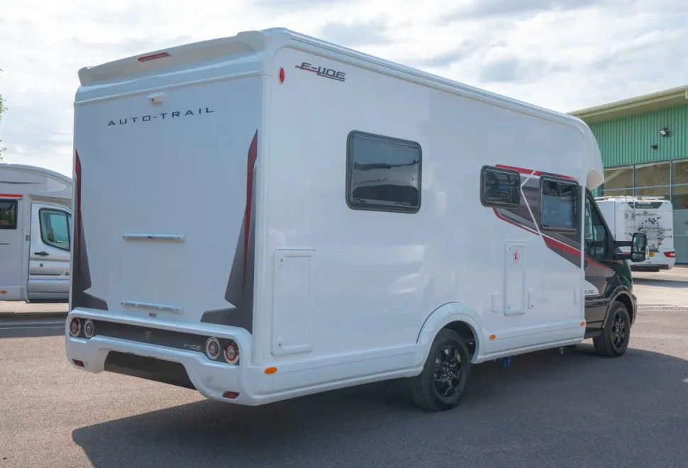 Autotrail F-Line F74 165BHP Auto 2026