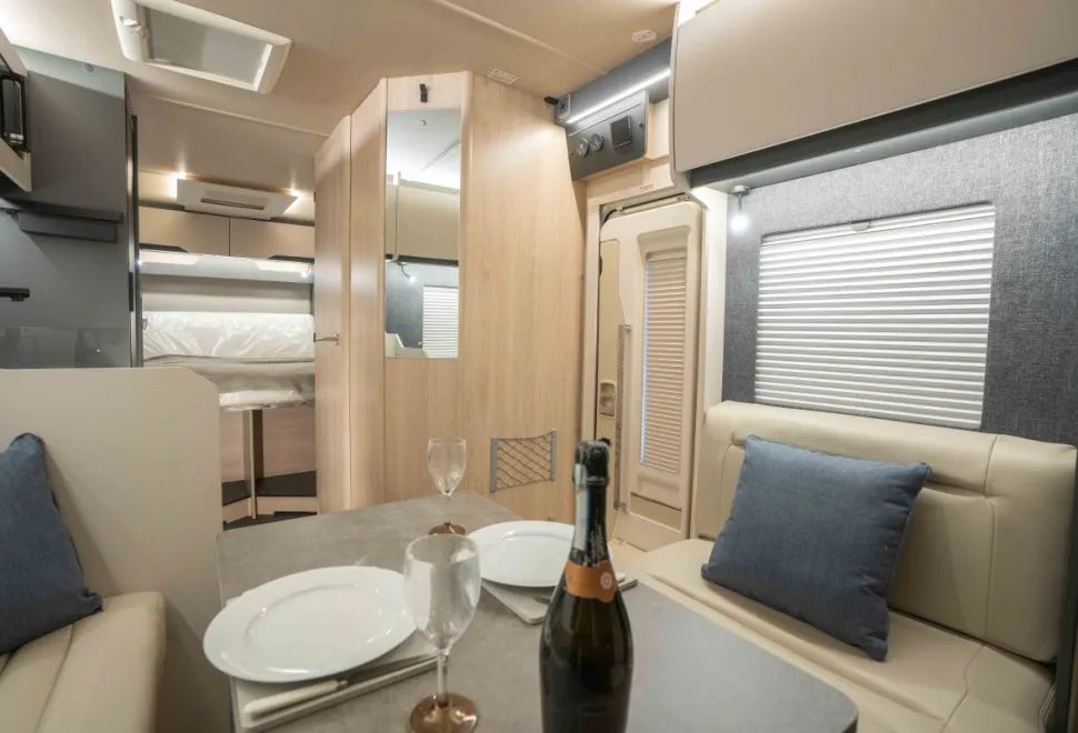 Autotrail F-Line F74 165BHP Auto 2026
