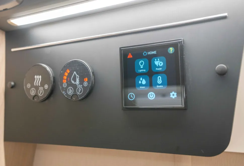 Autotrail F-Line F74 165BHP Auto 2026