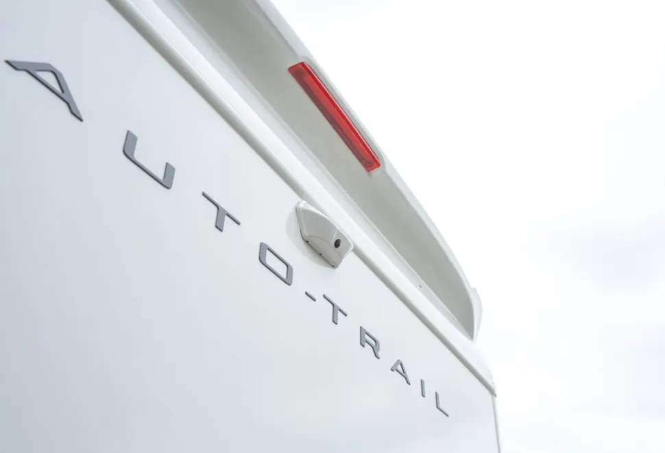 Autotrail F-Line F74 165BHP Auto 2026
