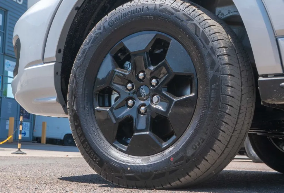 Autotrail F-Line F74 165BHP Auto 2026