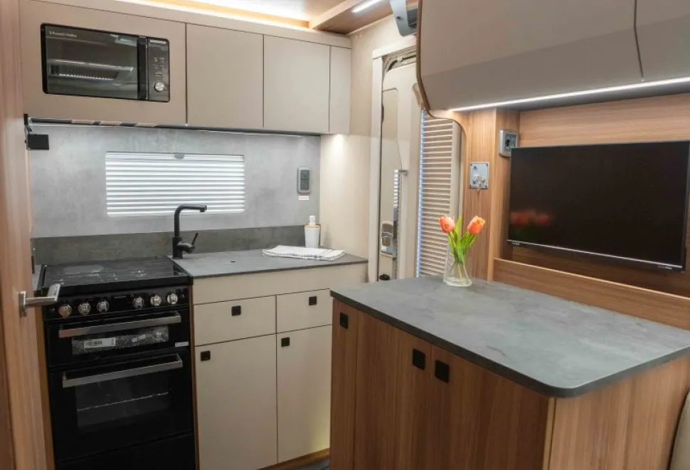 Autotrail Imala 615 140BHP Lo Line Auto 2026