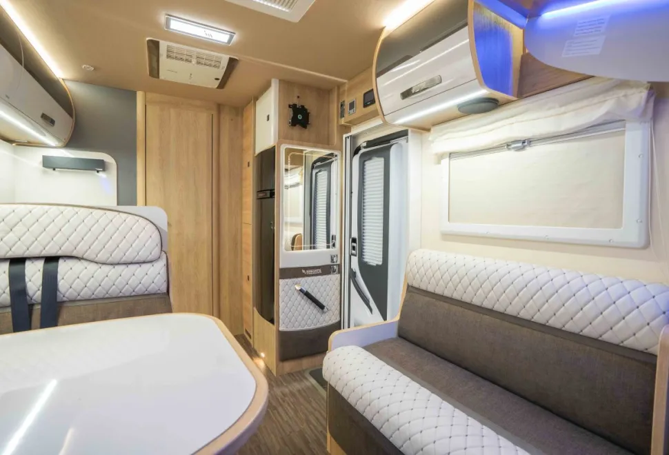 Mobilvetta K-Yacht 59 Teknoline 140BHP Auto 2023