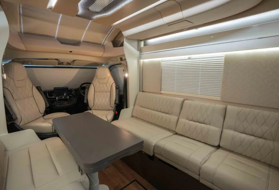 Swift Kon-Tiki 774 Grand Prix 160BHP Auto 2022