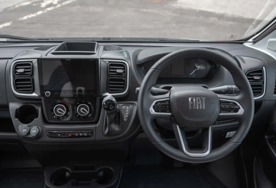 Adria Matrix 670 SL 60Y 140BHP Auto 2026