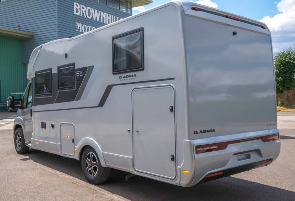 Adria Matrix 670 SL 60Y 140BHP Auto 2026
