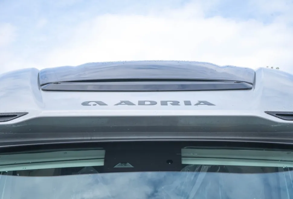 Adria Matrix Supreme 670 SL 140BHP Auto 2025