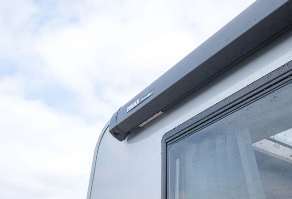 Adria Matrix Supreme 670 SL 140BHP Auto 2025