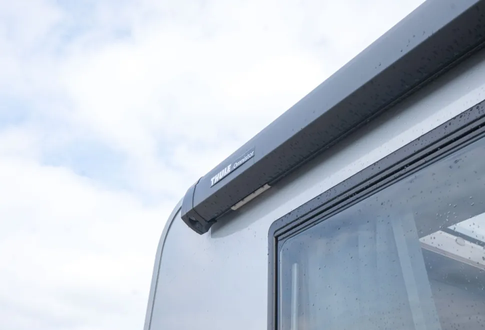 Adria Matrix Supreme 670 SL 180BHP Auto 2026