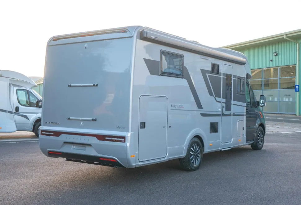 Adria Matrix Supreme MB 670 DC 170BHP Auto 2026