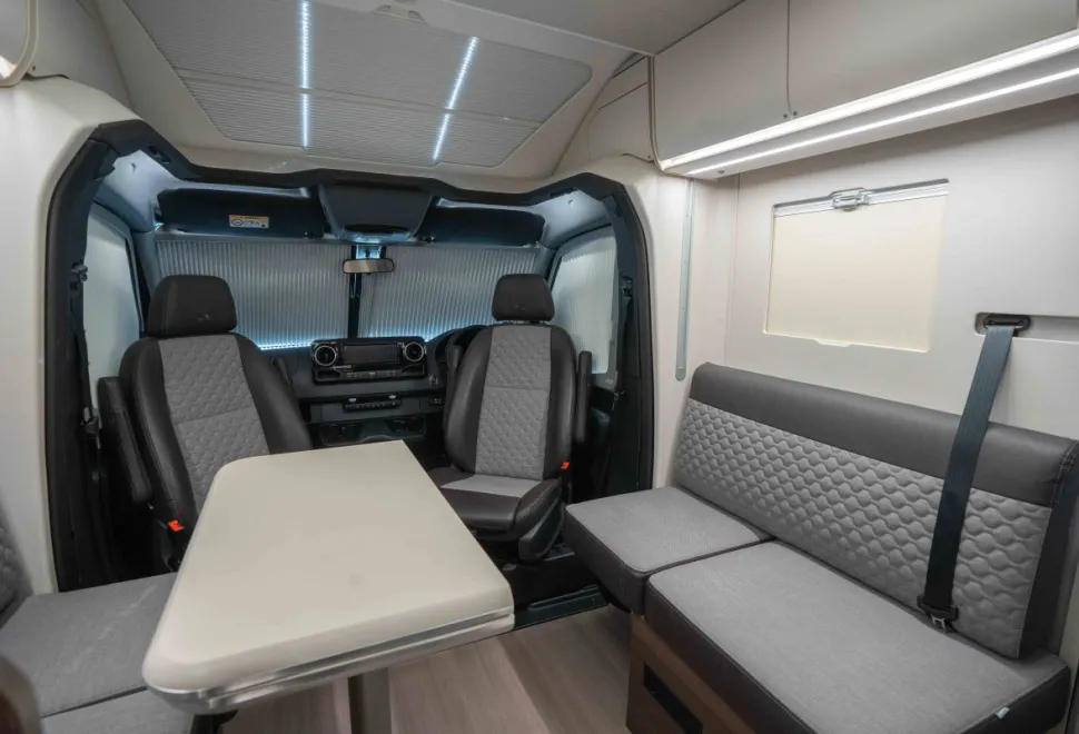 Adria Matrix Supreme MB 670 DL 170BHP Auto * 2025