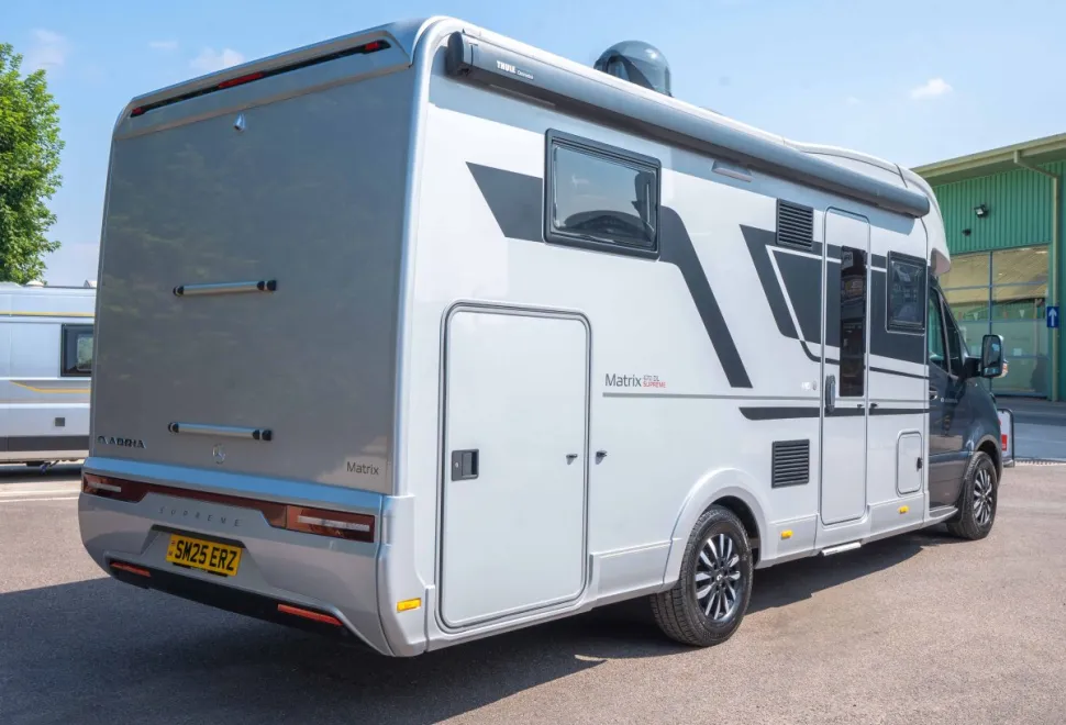 Adria Matrix Supreme MB 670 DL 170BHP Auto * 2025