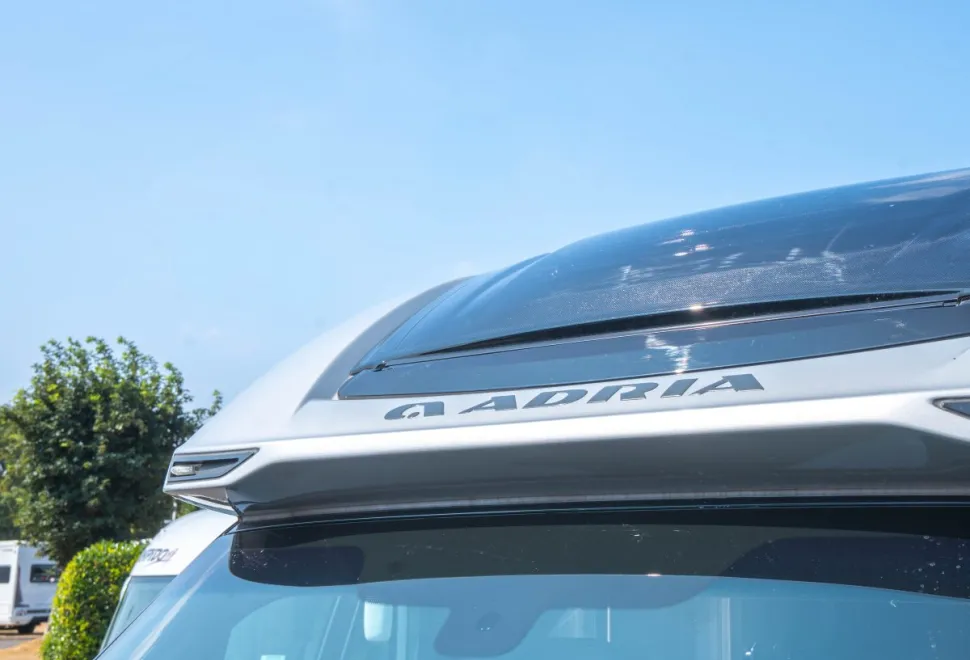 Adria Matrix Supreme MB 670 DL 170BHP Auto * 2025