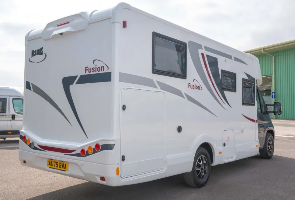 McLouis Fusion 373 140BHP 2024